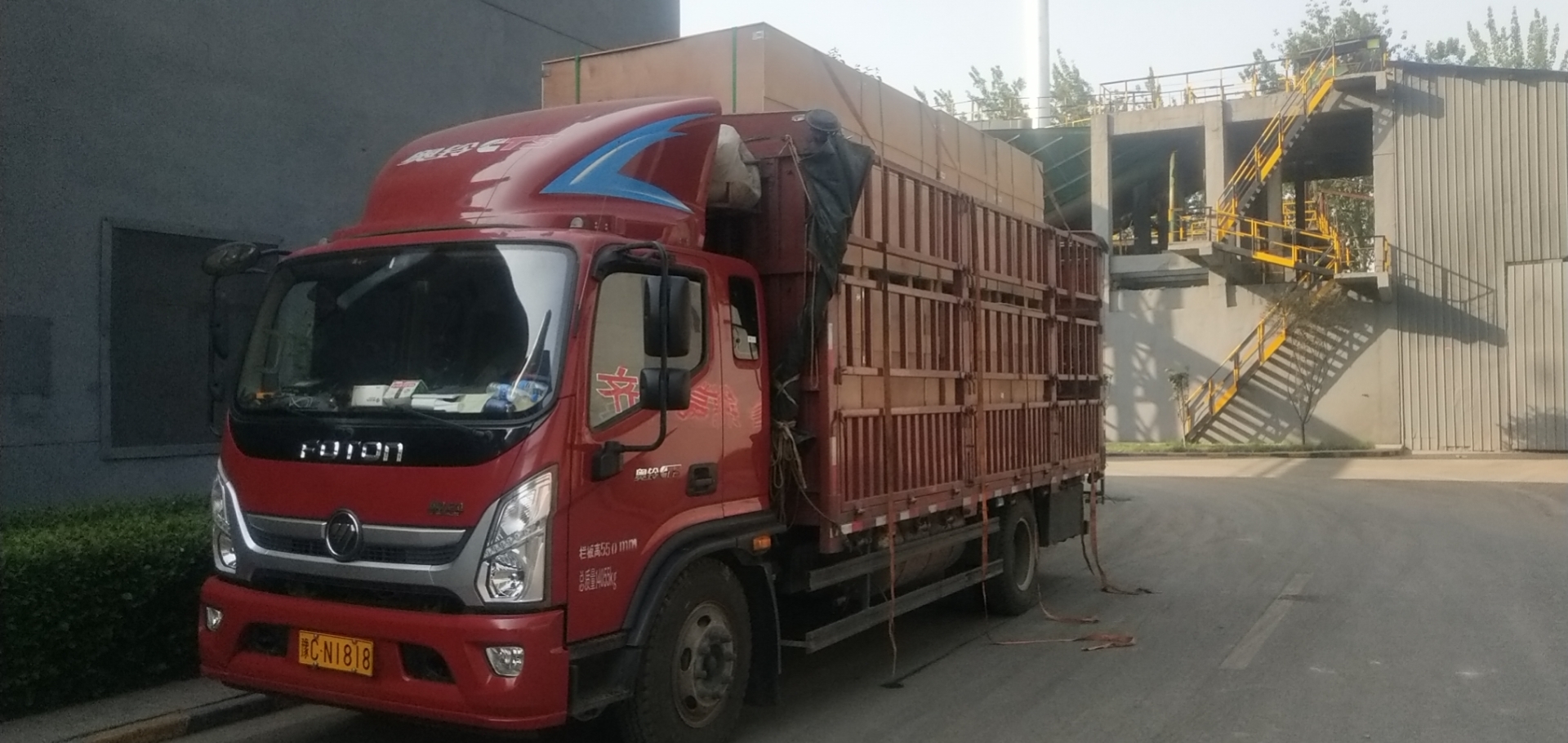 塑燒板發(fā)貨裝車 塑燒板發(fā)貨裝車